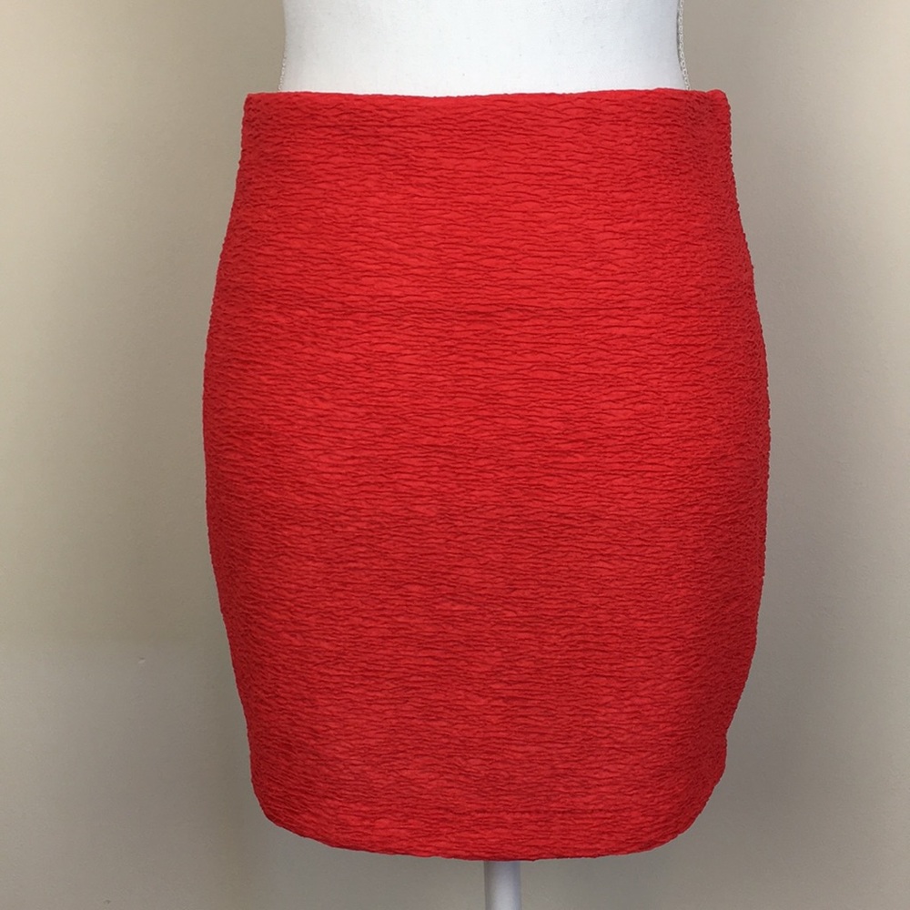 BCBGeneration Textured Pullover Skirt Size Small